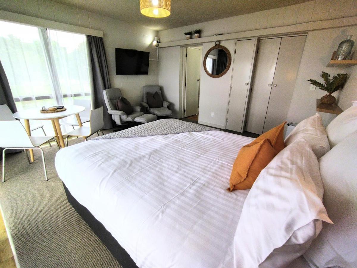 Whispering Sands Beachfront Motel Gisborne Kültér fotó