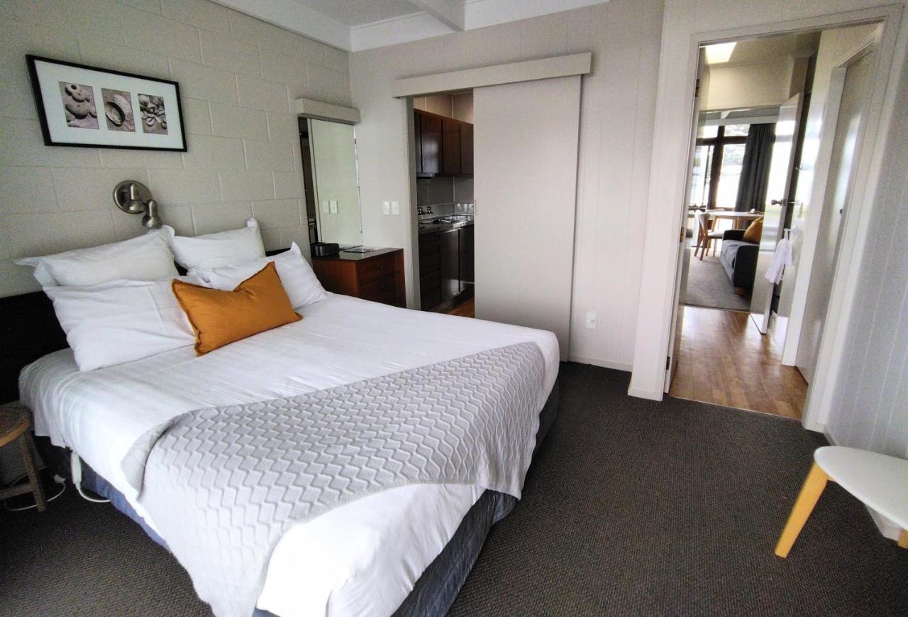 Whispering Sands Beachfront Motel Gisborne Kültér fotó