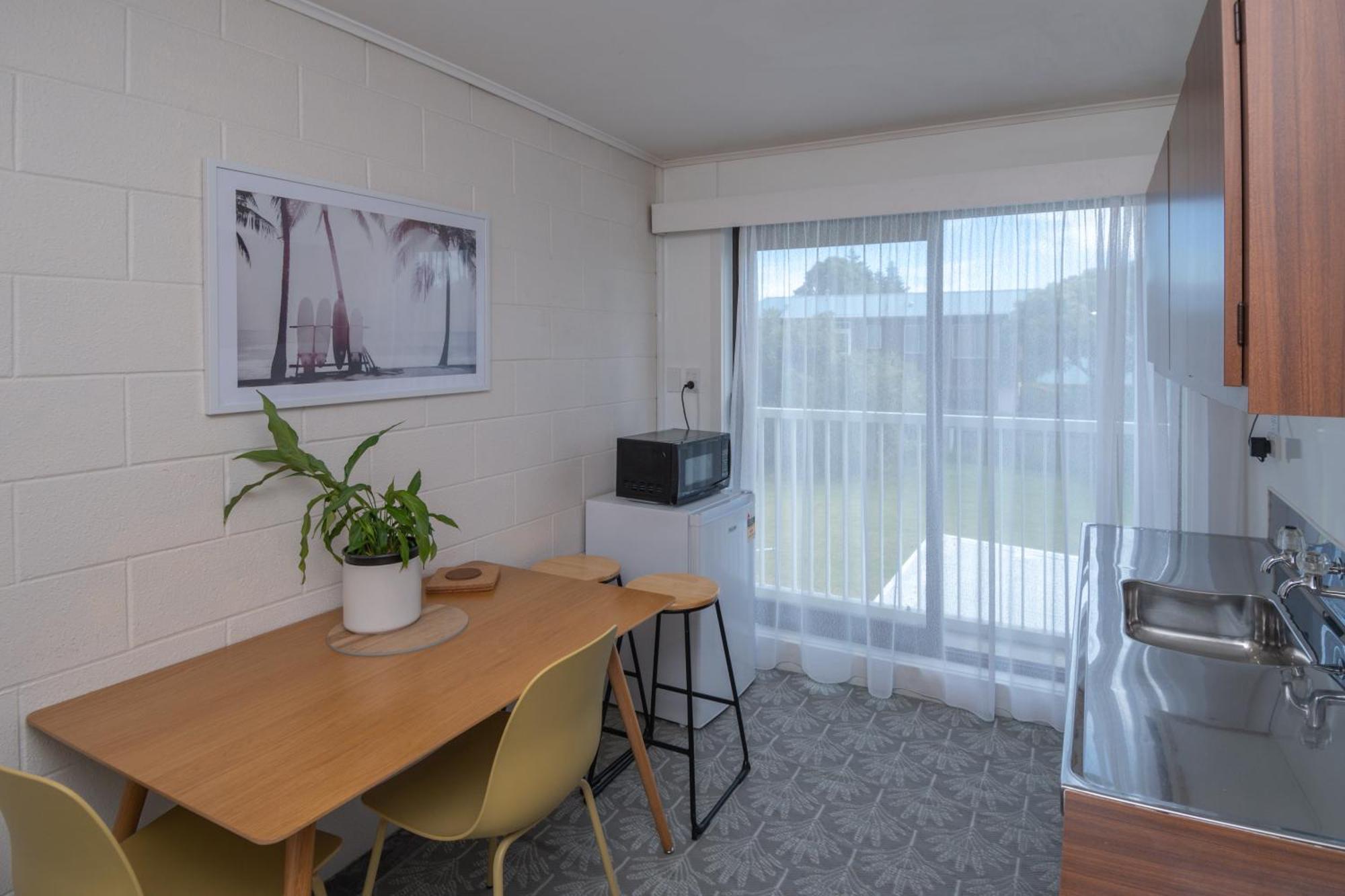 Whispering Sands Beachfront Motel Gisborne Kültér fotó