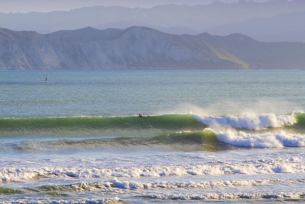 Whispering Sands Beachfront Motel Gisborne Kültér fotó